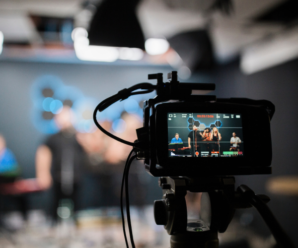 Festival Nossos Palcos: o show tem que continuar Festival Nossos Palcos: o show tem que continuar